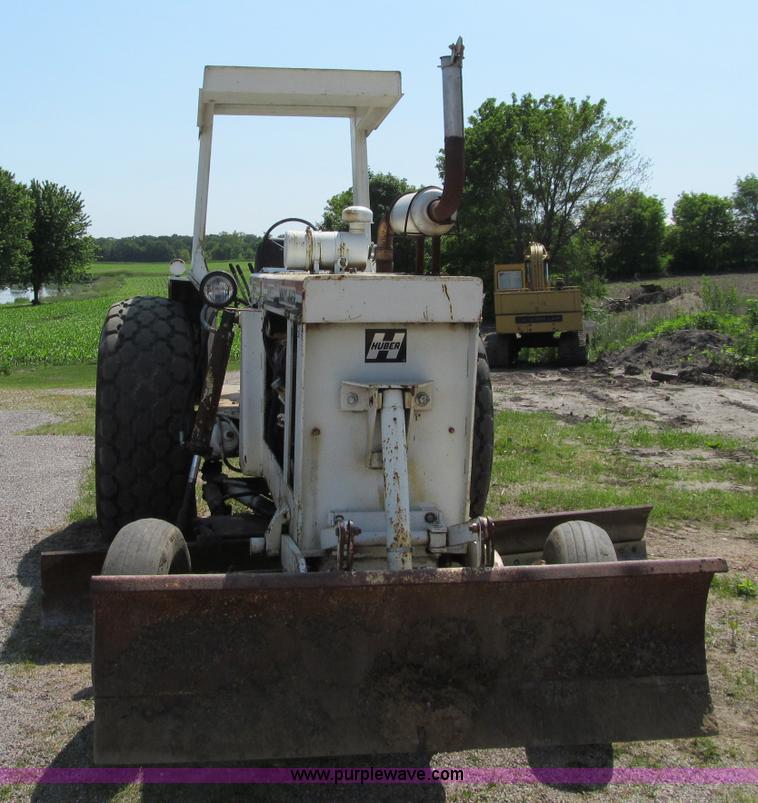 image for item D6515 Huber M-850-A Maintainer grader
