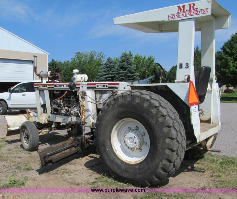 image for item D6515 Huber M-850-A Maintainer grader
