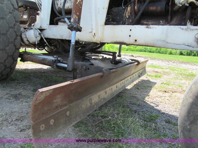 image for item D6515 Huber M-850-A Maintainer grader