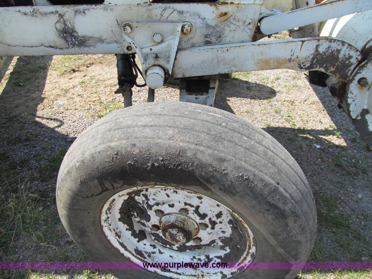 image for item D6515 Huber M-850-A Maintainer grader