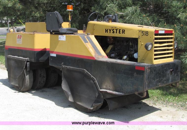 image for item D6519 Hyster C530A nine wheel pneumatic roller