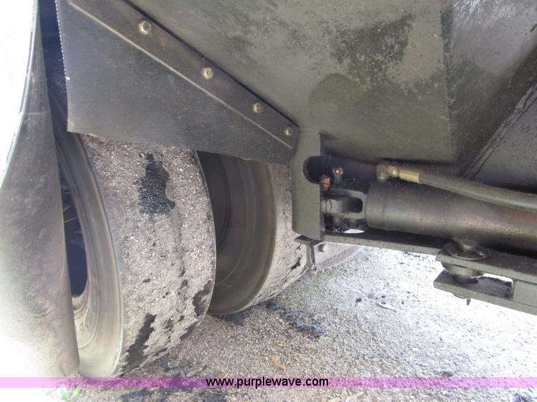 image for item D6519 Hyster C530A nine wheel pneumatic roller