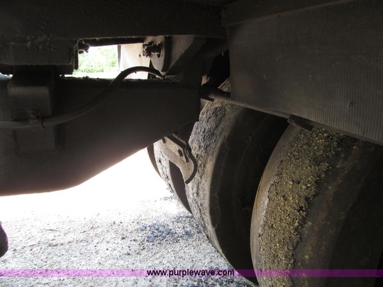 image for item D6519 Hyster C530A nine wheel pneumatic roller