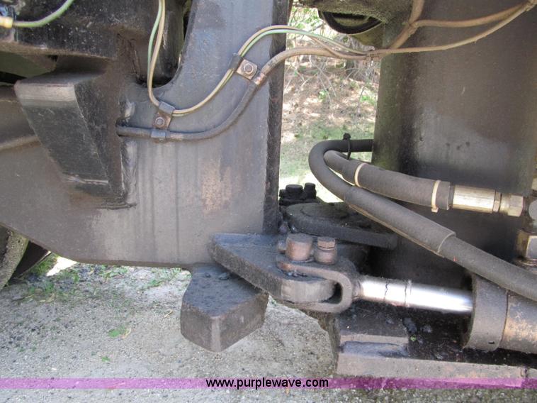 image for item D6519 Hyster C530A nine wheel pneumatic roller