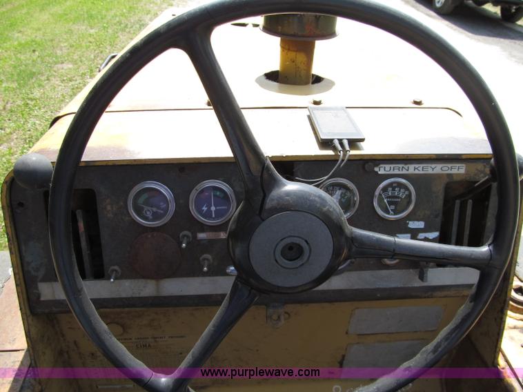 image for item D6519 Hyster C530A nine wheel pneumatic roller