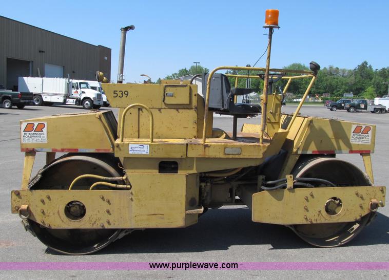 image for item D6520 Dynapac CC21A double drum roller