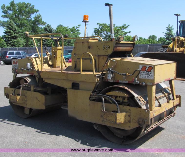 image for item D6520 Dynapac CC21A double drum roller