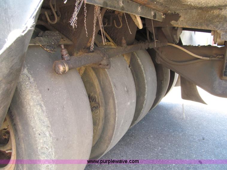 image for item D6521 Hyster C530A nine wheel pneumatic roller