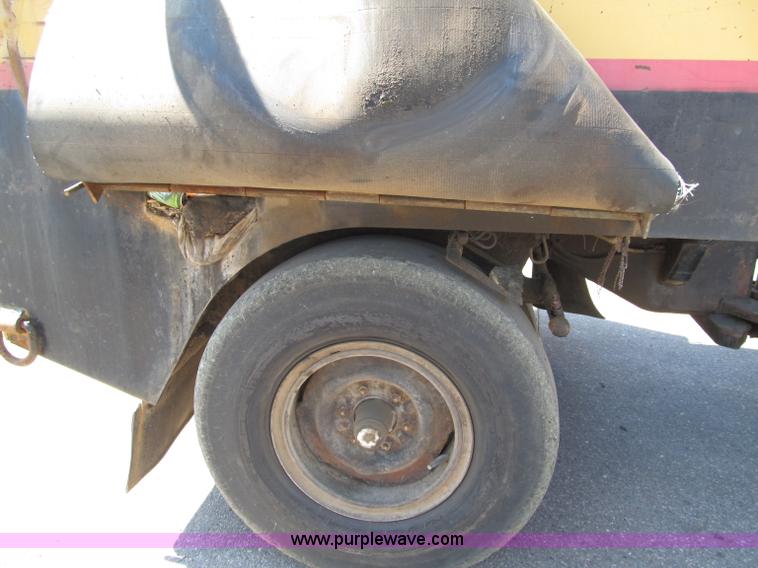 image for item D6521 Hyster C530A nine wheel pneumatic roller