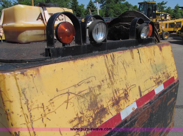 image for item D6521 Hyster C530A nine wheel pneumatic roller