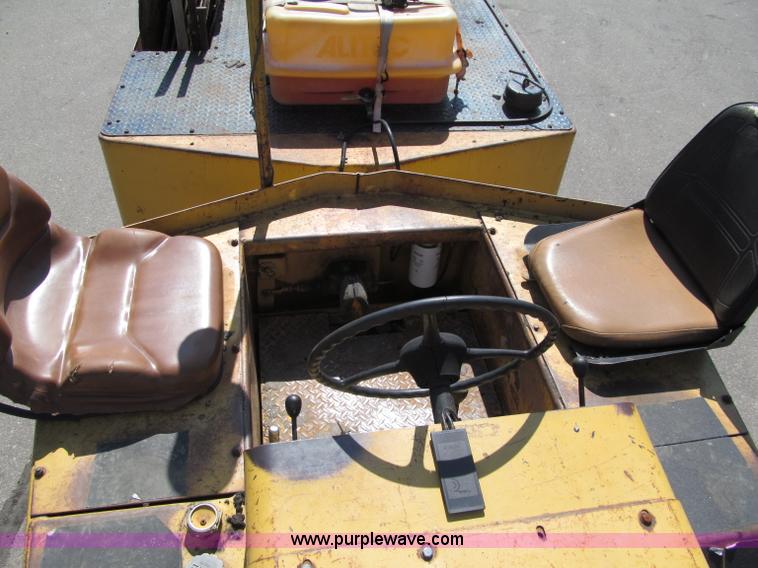 image for item D6521 Hyster C530A nine wheel pneumatic roller