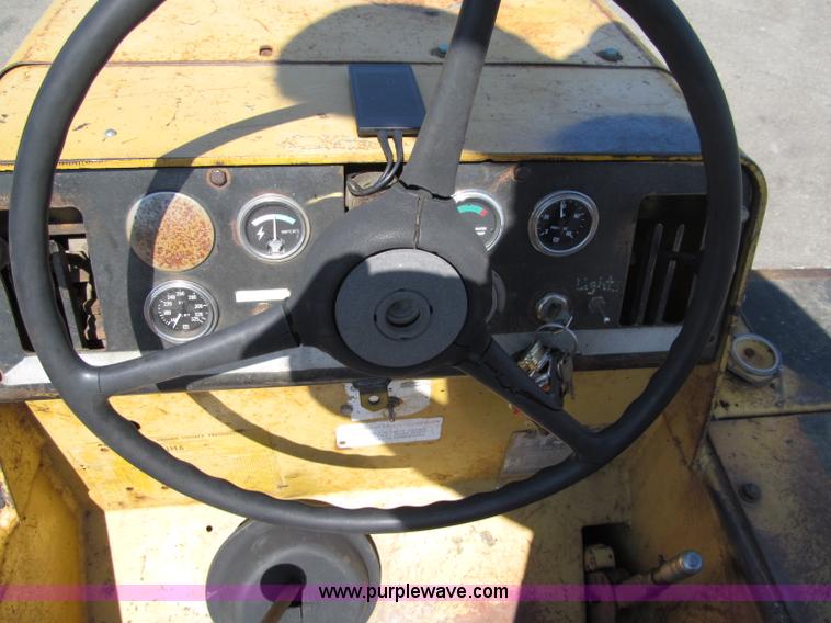 image for item D6521 Hyster C530A nine wheel pneumatic roller