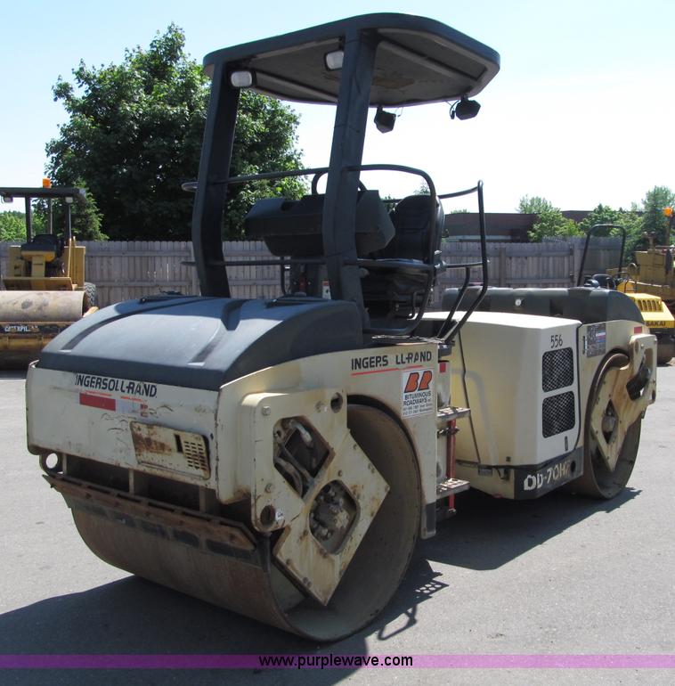 image for item D6522 Ingersoll Rand DD70HF vibratory roller
