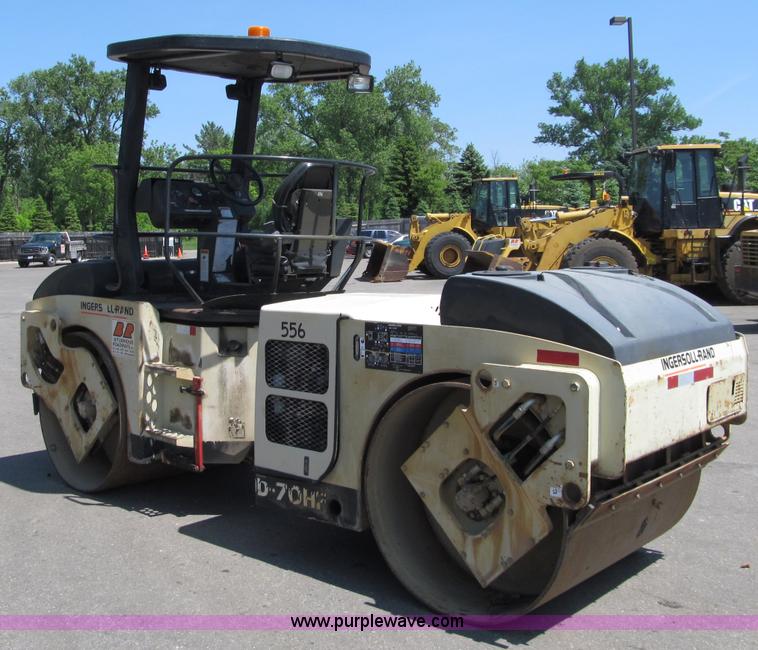 image for item D6522 Ingersoll Rand DD70HF vibratory roller