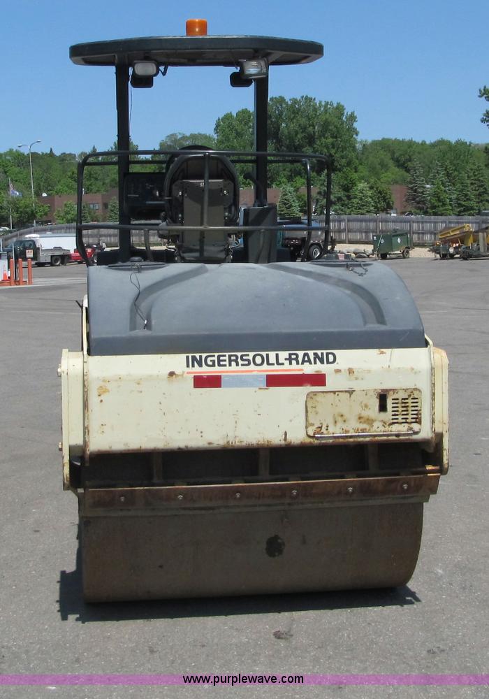 image for item D6522 Ingersoll Rand DD70HF vibratory roller