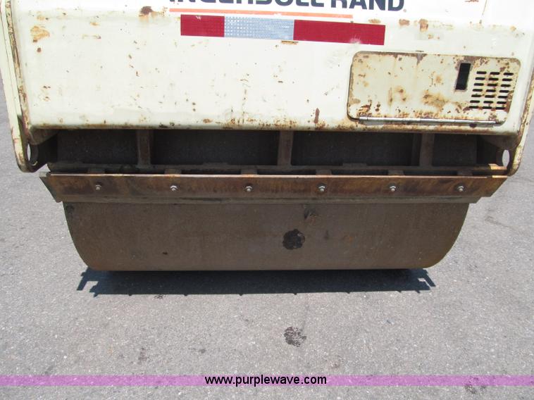 image for item D6522 Ingersoll Rand DD70HF vibratory roller