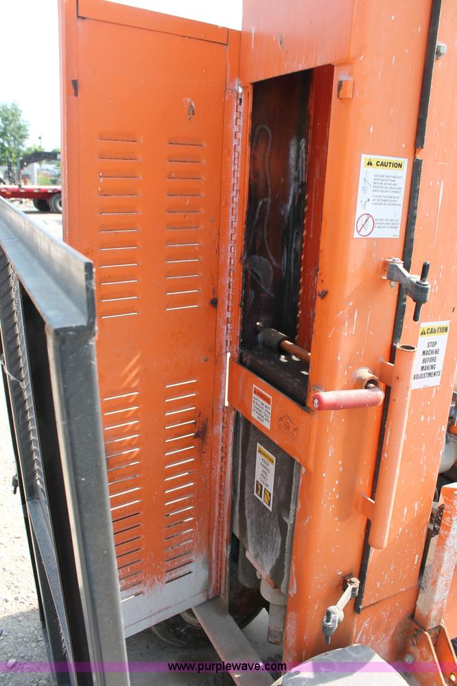 image for item L9847 Almond Chief EZ650 breaker drop hammer