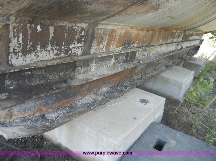 image for item N9778 10,000 gallon hot oil tank on skids