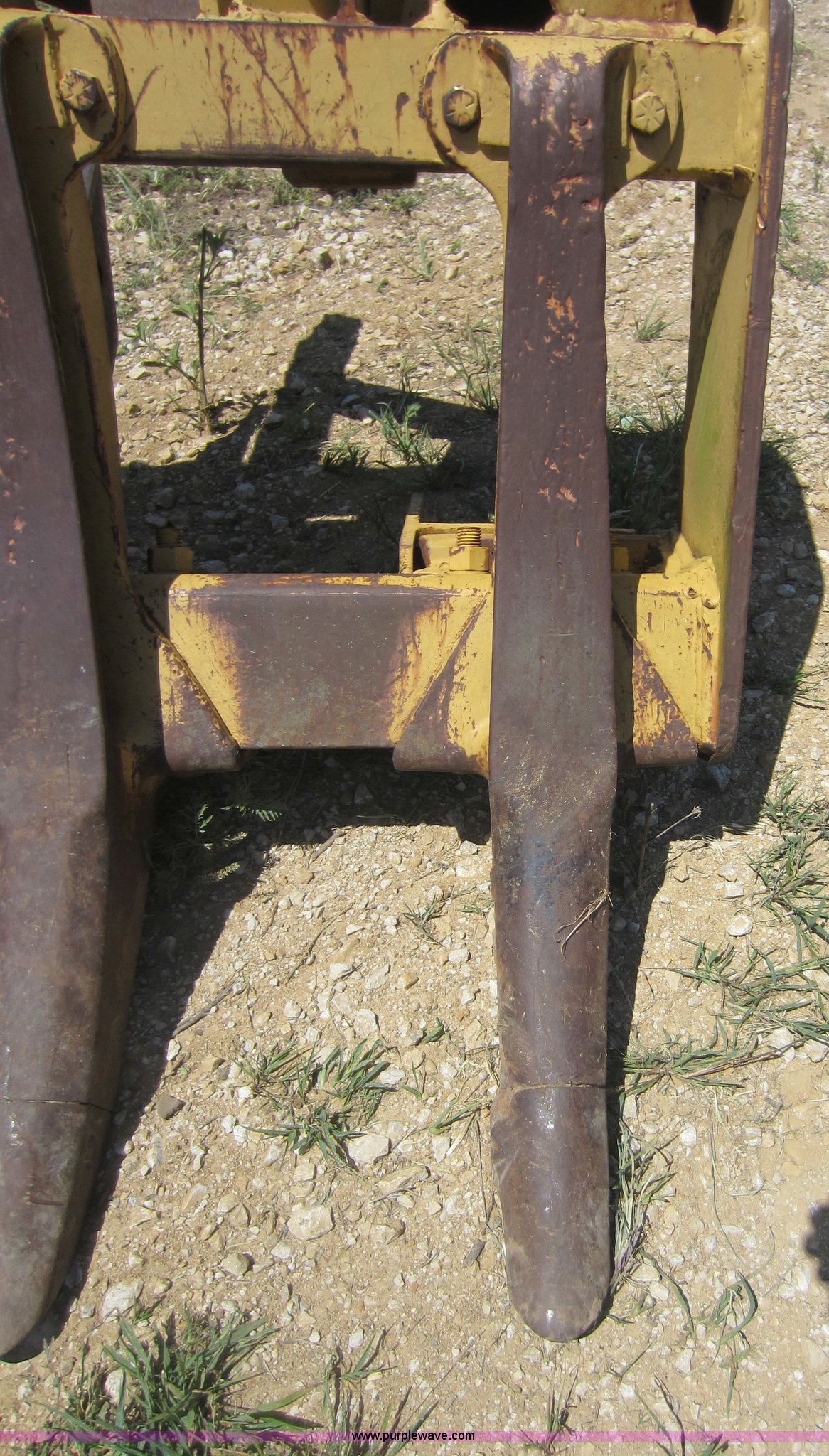 Fleco root rake in Neodesha, KS | Item V9107 sold | Purple Wave