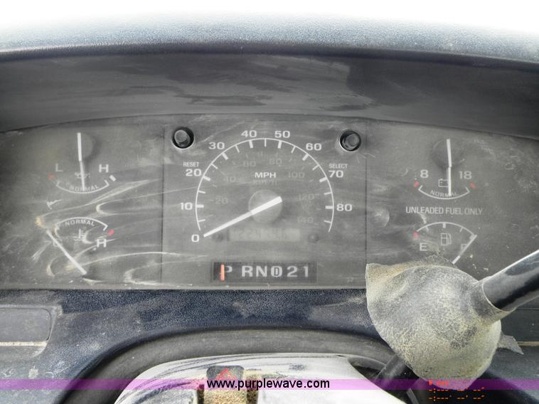 image for item B1268 1996 Ford F150 pickup truck