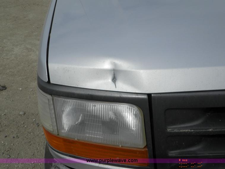 image for item B1268 1996 Ford F150 pickup truck