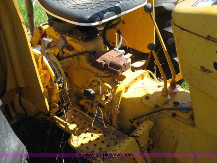 image for item B1329 1980 Ford 340 tractor