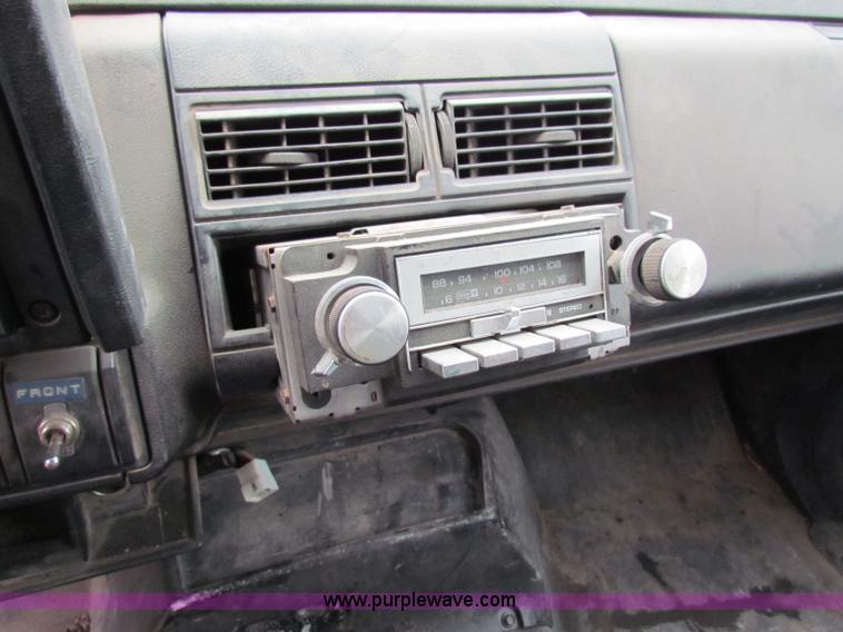 image for item B1349 1993 GMC Topkick dump truck