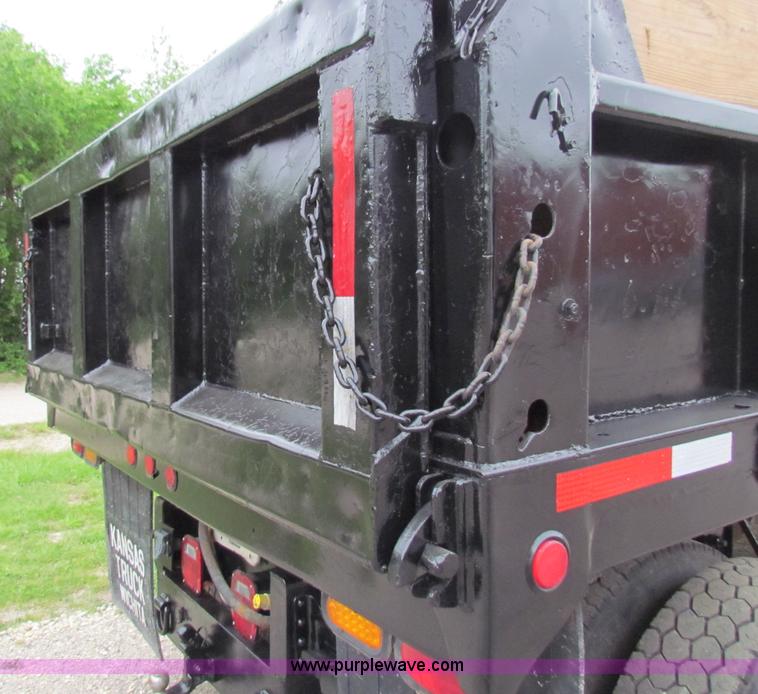 image for item B1349 1993 GMC Topkick dump truck