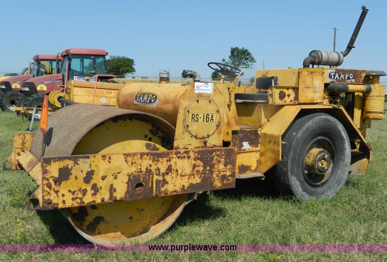 image for item B3684 1977 Tampo RS16A roller