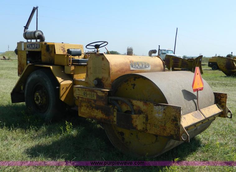 image for item B3684 1977 Tampo RS16A roller