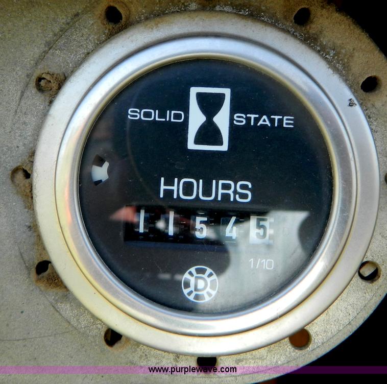 image for item B3684 1977 Tampo RS16A roller