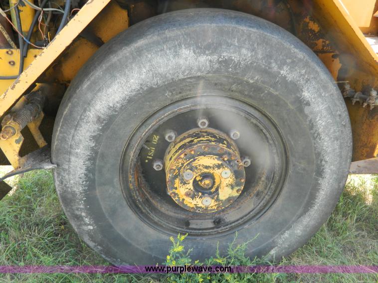 image for item B3684 1977 Tampo RS16A roller