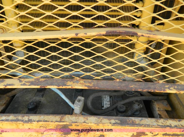 image for item B3684 1977 Tampo RS16A roller