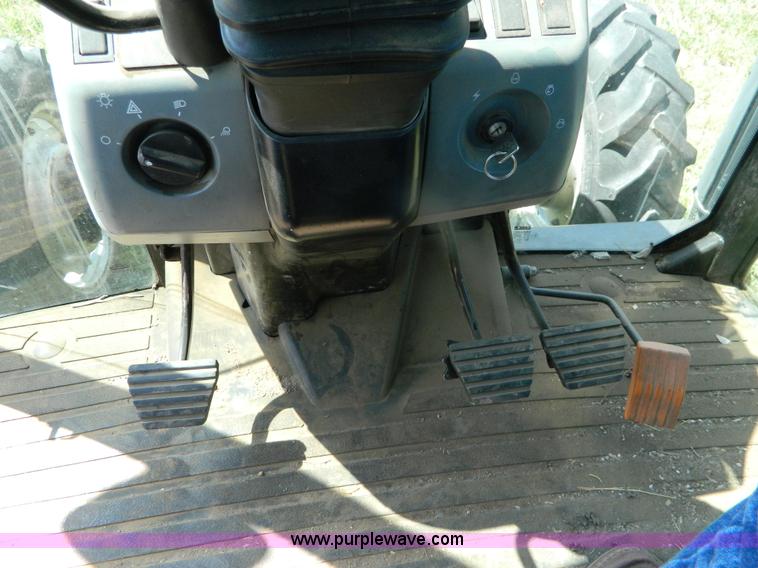 image for item B3687 2002 Case IH CX100 MFWD tractor