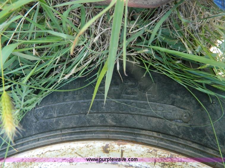 image for item B3688 2002 Case IH CX90 MFWD tractor