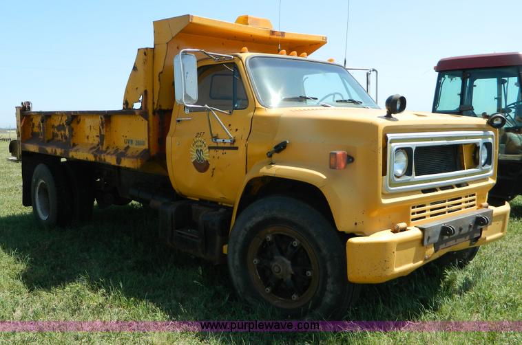 image for item B3689 1988 Chevrolet Kodiak dump truck