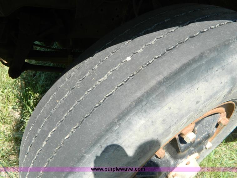 image for item B3689 1988 Chevrolet Kodiak dump truck