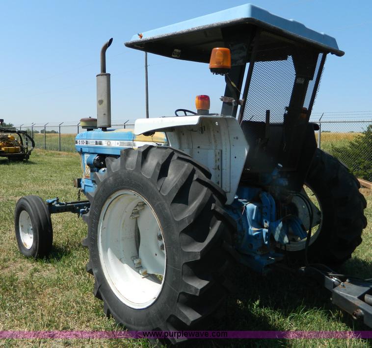 image for item B3692 1991 Ford 5610 tractor