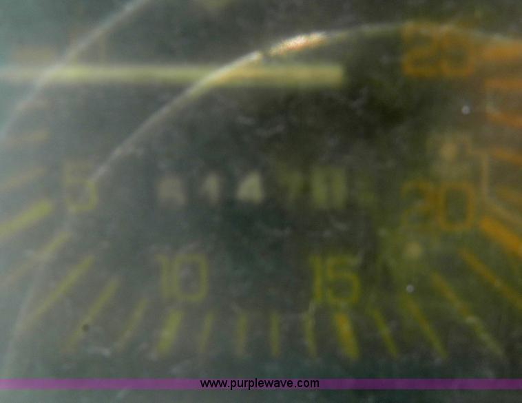 image for item B3692 1991 Ford 5610 tractor