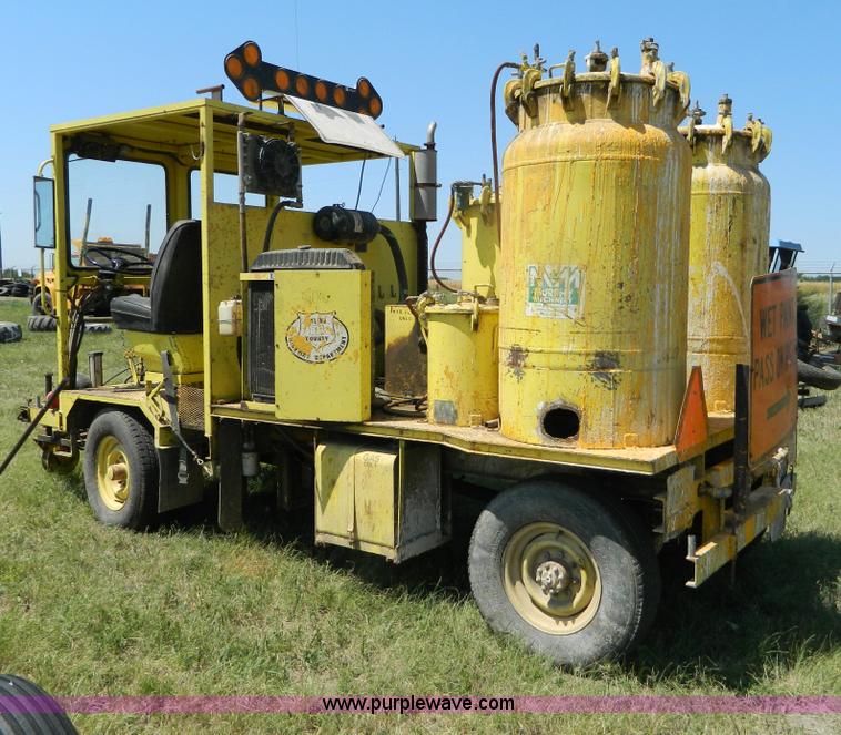 image for item B3696 1986 paint striper truck