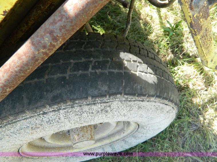 image for item B3696 1986 paint striper truck