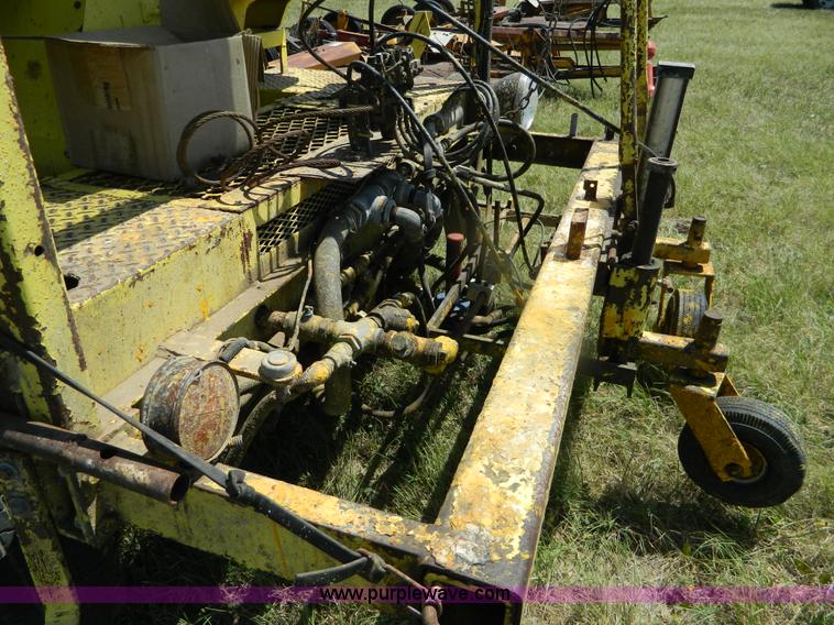 image for item B3696 1986 paint striper truck