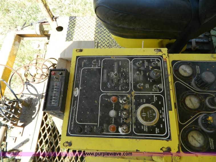 image for item B3696 1986 paint striper truck