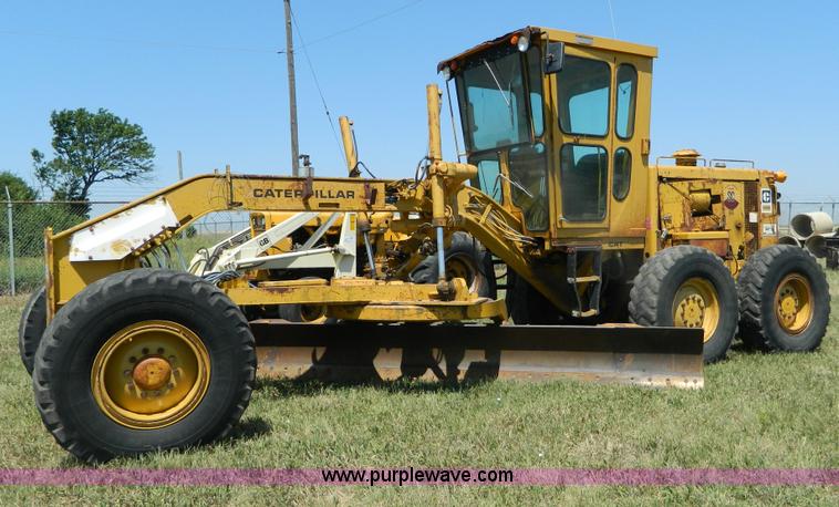 image for item B3699 1979 Caterpillar 140G motor grader
