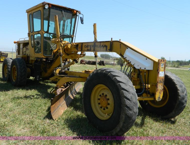 image for item B3699 1979 Caterpillar 140G motor grader