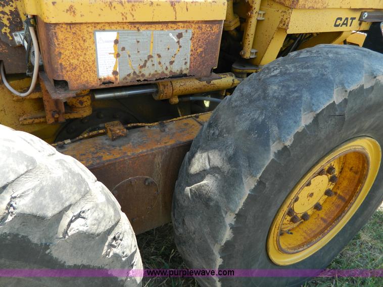 image for item B3699 1979 Caterpillar 140G motor grader