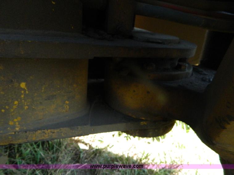 image for item B3699 1979 Caterpillar 140G motor grader