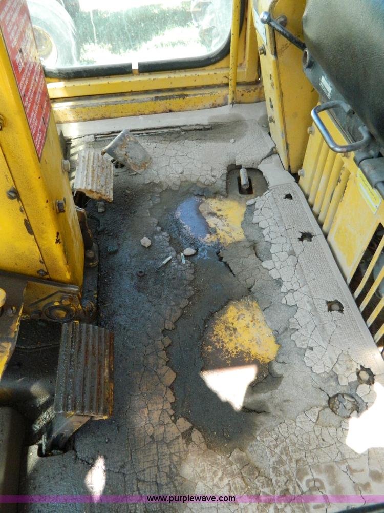 image for item B3699 1979 Caterpillar 140G motor grader