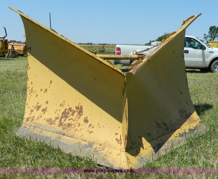 image for item B3702 Snow plow