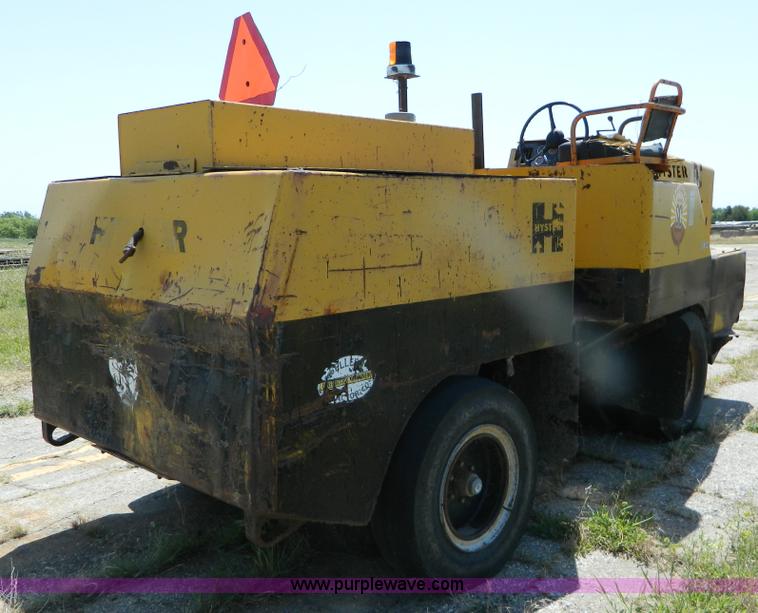 image for item B3705 Hyster C530A rubber tire roller